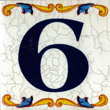 Charger l'image dans la galerie, Números y Letras en cerámica. Modelo "Craquelé" - Tamaño 7,5 x 7,5 cms