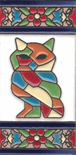 Charger l'image dans la galerie, Chiffres et lettres en céramique. Modèle "Fleur" - Dimensions 5,5 x 10,5 cm