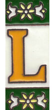 Charger l'image dans la galerie, Chiffres et lettres en céramique. Modèle "Vert" - Taille 3 x 7 cm