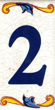 Charger l'image dans la galerie, Chiffres et lettres en céramique. Modèle "Craquelé". Taille 7,5 x 15 cm