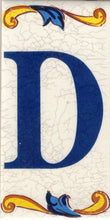 Charger l'image dans la galerie, Chiffres et lettres en céramique. Modèle "Craquelé". Taille 7,5 x 15 cm