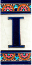 Charger l'image dans la galerie, Chiffres et lettres en céramique. Modèle "Arche Bleue" - Dimensions 5,5 x 10,5 cm