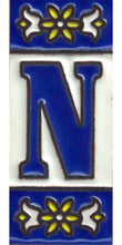 Charger l'image dans la galerie, Chiffres et lettres en céramique. Modèle "Bleu" - Dimensions 3 x 7 cm