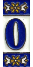 Charger l'image dans la galerie, Chiffres et lettres en céramique. Modèle "Bleu" - Dimensions 3 x 7 cm