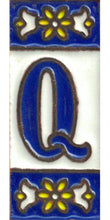 Charger l'image dans la galerie, Chiffres et lettres en céramique. Modèle "Bleu" - Dimensions 3 x 7 cm