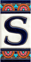 Charger l'image dans la galerie, Chiffres et lettres en céramique. Modèle "Arche Bleue" - Dimensions 5,5 x 10,5 cm